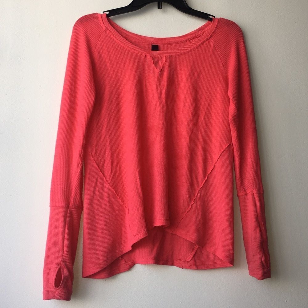 — Aeropostale — Pink long sleeve top w thumb holes